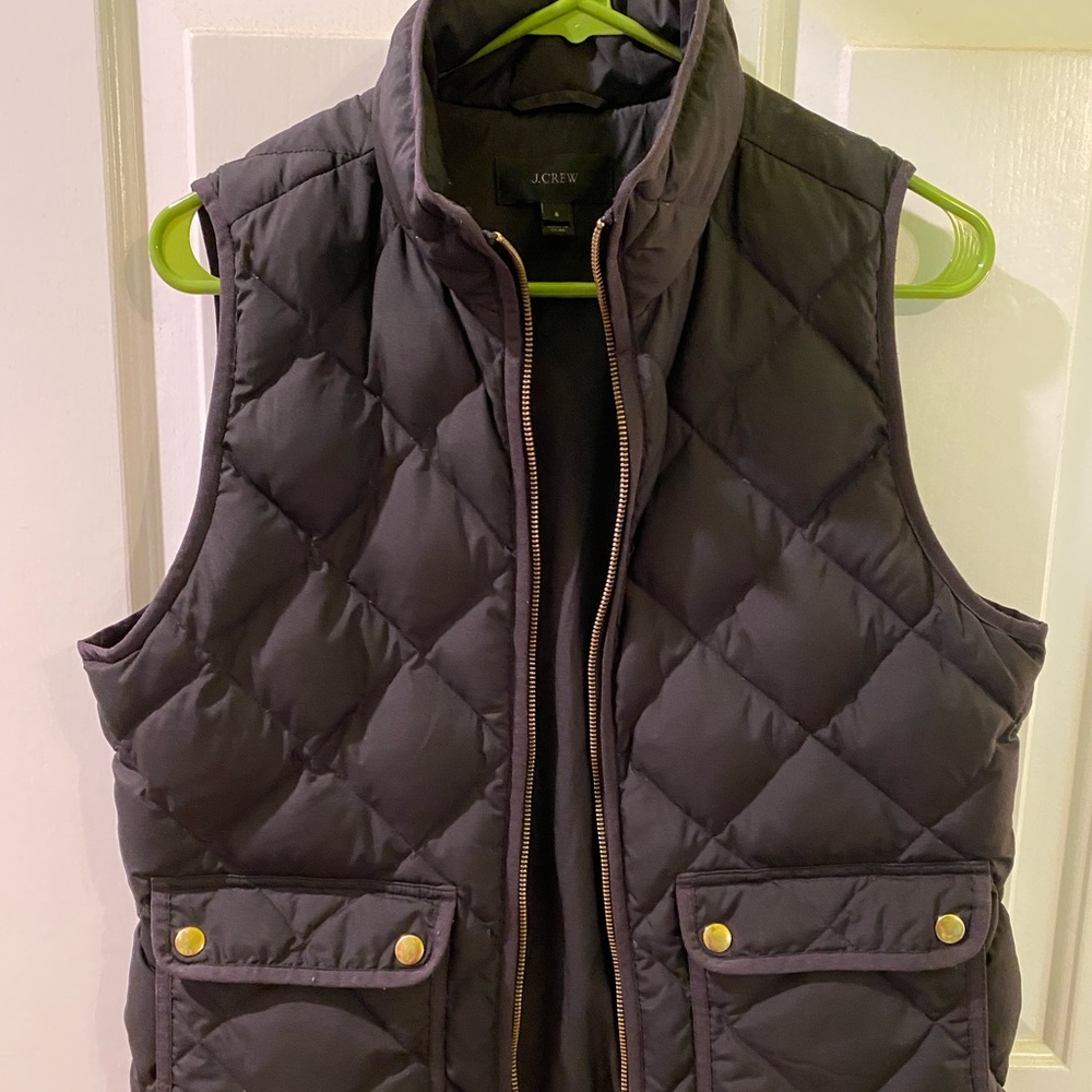 JCREW black quilted puffer vest size small